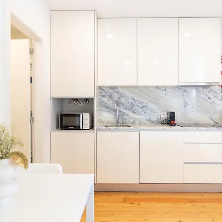 Apartment Riverside Comfort By Lovelystay *